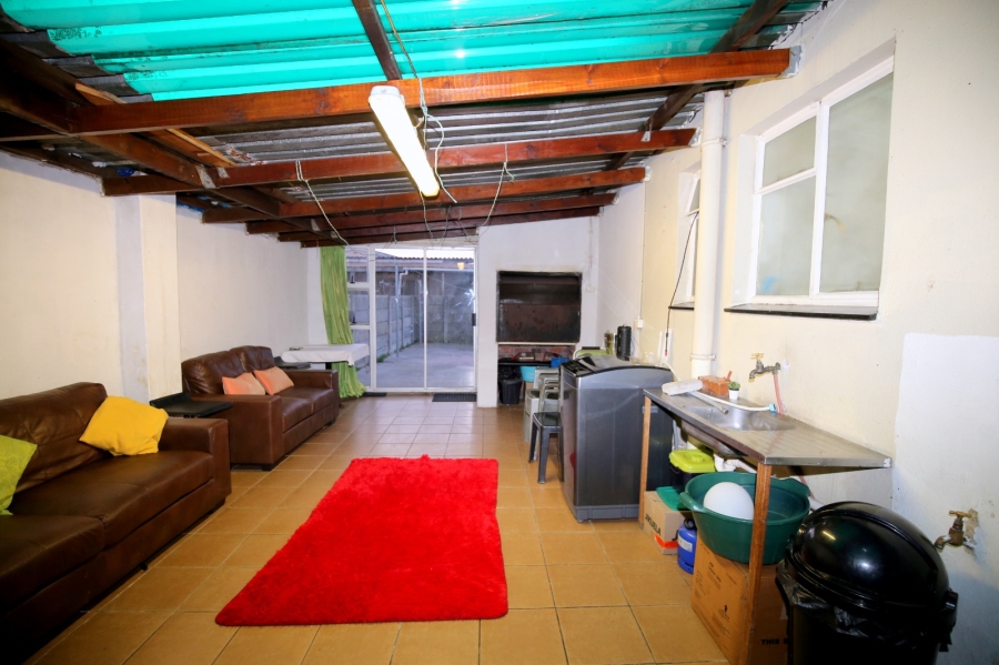 4 Bedroom Property for Sale in Belhar Western Cape